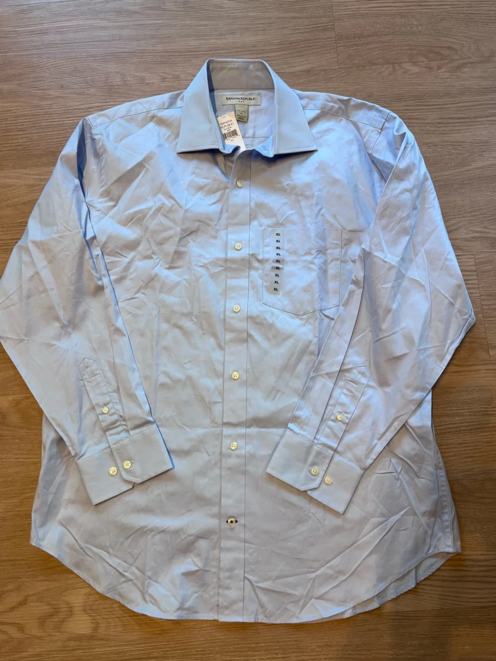 NWT Banana Republic Men’s XL (17-17.5) Button Down Dress Shirt Light Blue Office